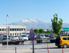 Flughafen Kayseri mit Vulkan Erciyes