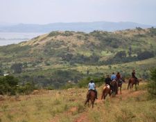 Uganda Wanderritt am Nil 